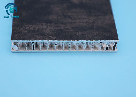Pellicole colate adesive in resina hot melt al 100% per pannelli compositi a nido d'ape in alluminio